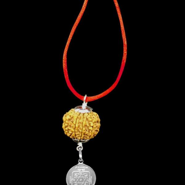 Lord Ganesh Kavach 8 Mukhi Rudraksha With Silver Yantra